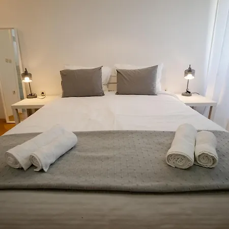 Apartment Balcony Free Parking Center In Near *